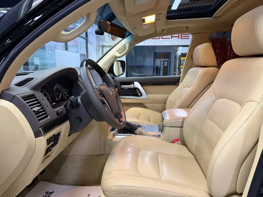 Toyota Land Cruiser 2016 — фото 22