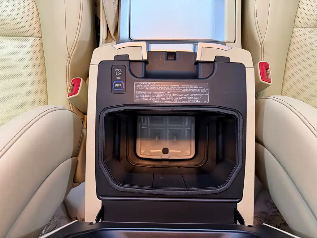 Toyota Land Cruiser 2016 — фото 14