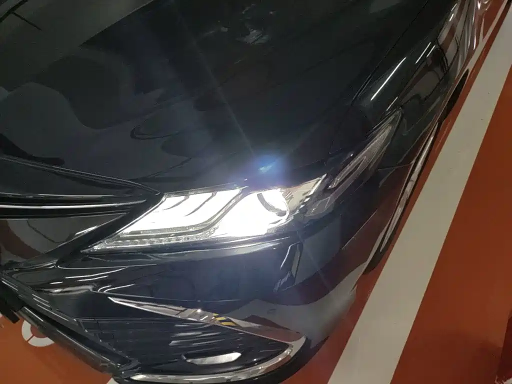 Toyota Camry 2023 — фото 24
