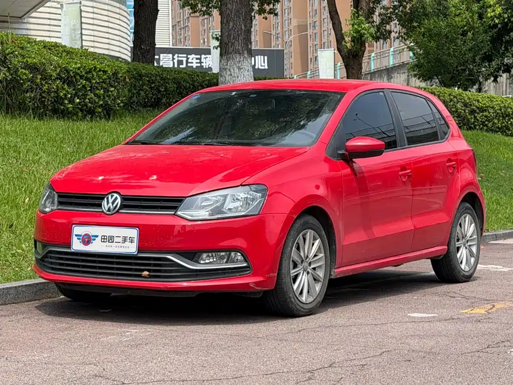 Volkswagen Polo 2016 — фото 1