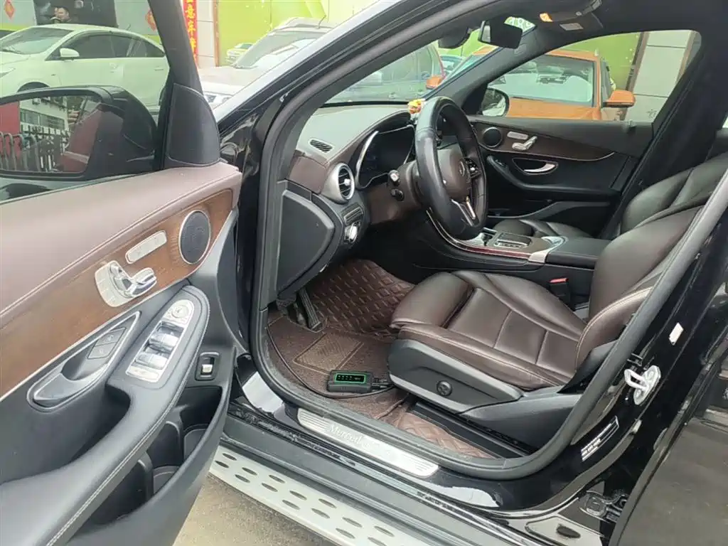 Mercedes-Benz GLC 2022 — фото 16