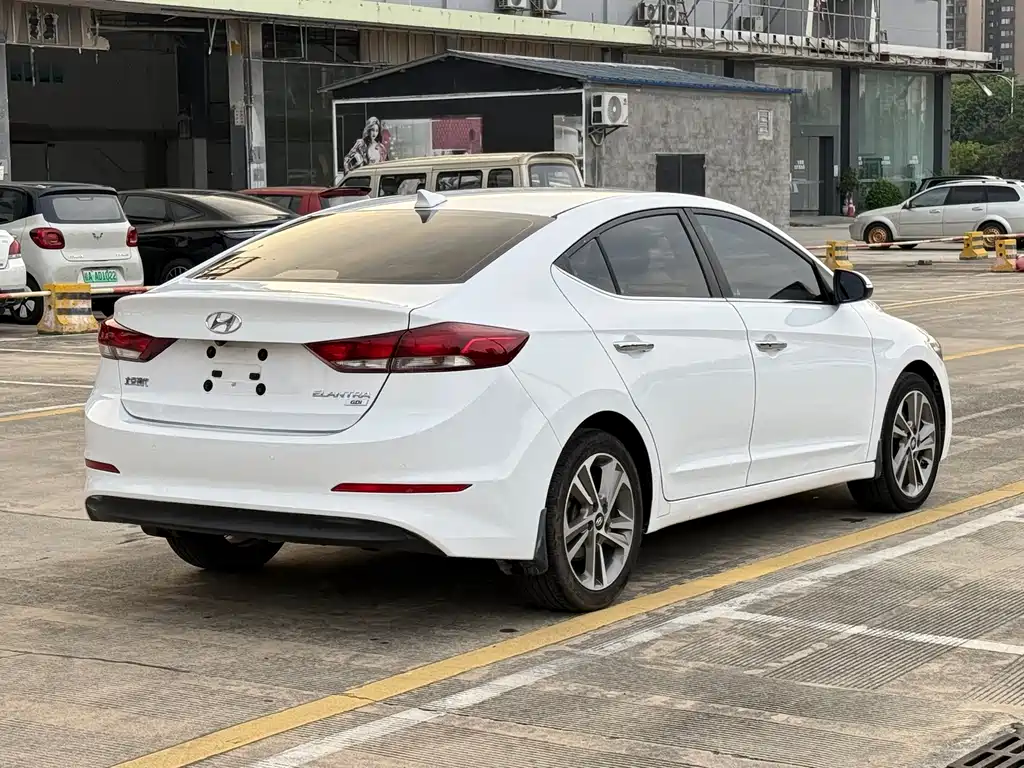 Hyundai Celesta 2016 — фото 7