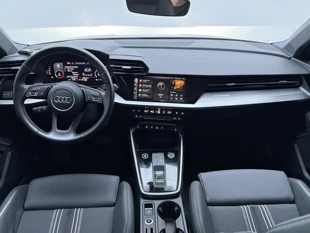 Audi A3 2023 — фото 26