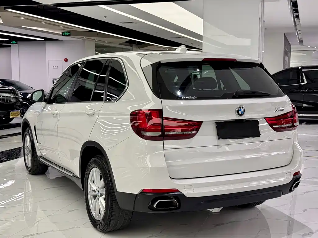 BMW X5 2019 — фото 6