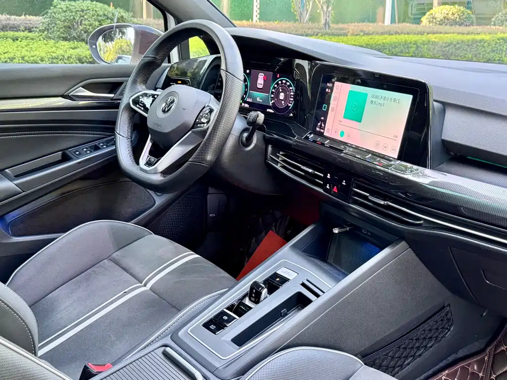 Volkswagen Golf 2022