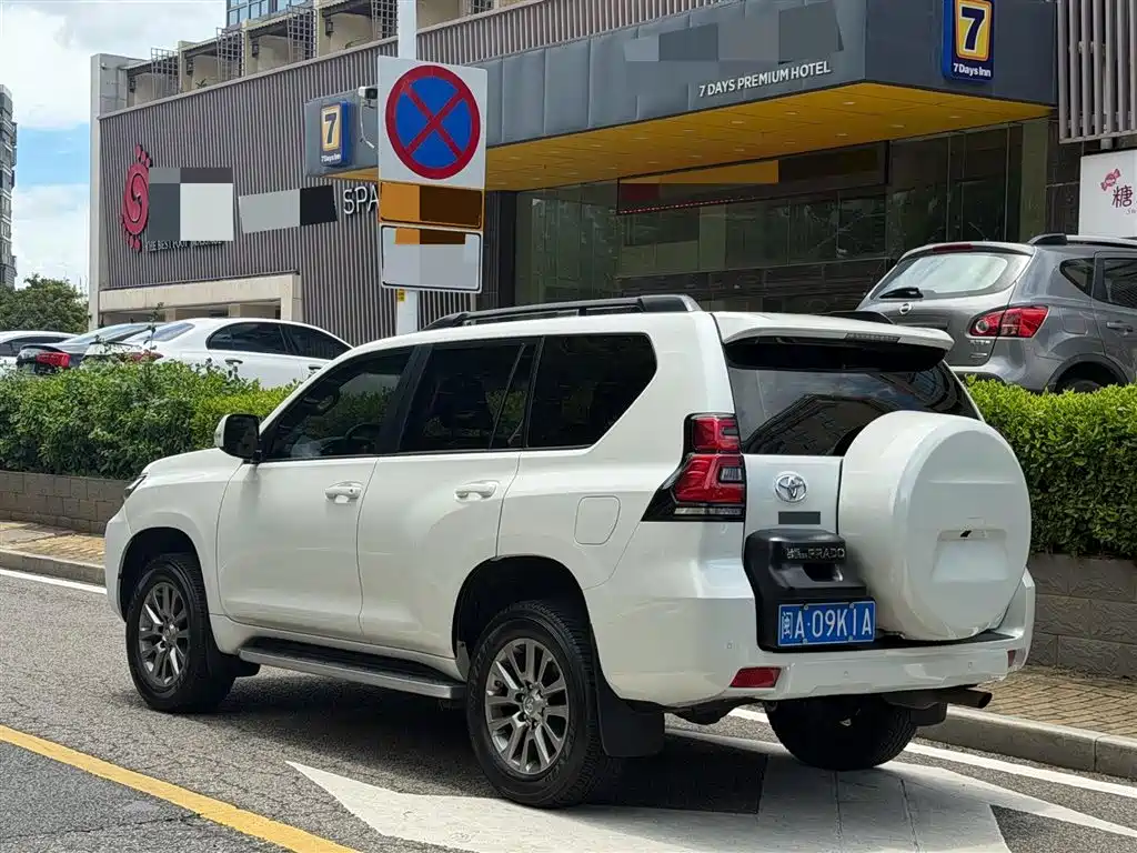 Toyota Prado 2019 — фото 12