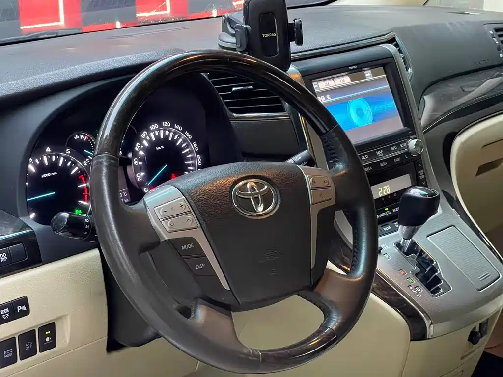 Toyota Alphard 2013 — фото 8