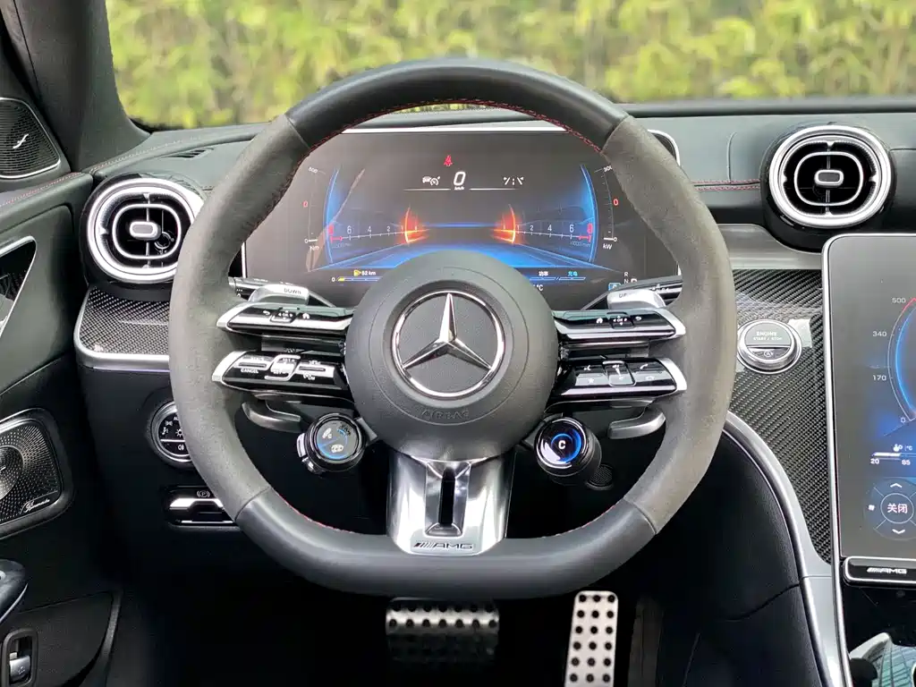 Mercedes-Benz C-Class AMG 2024 — фото 9