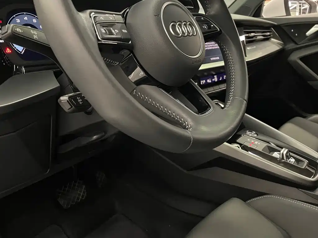 Audi A3 2022 — фото 15