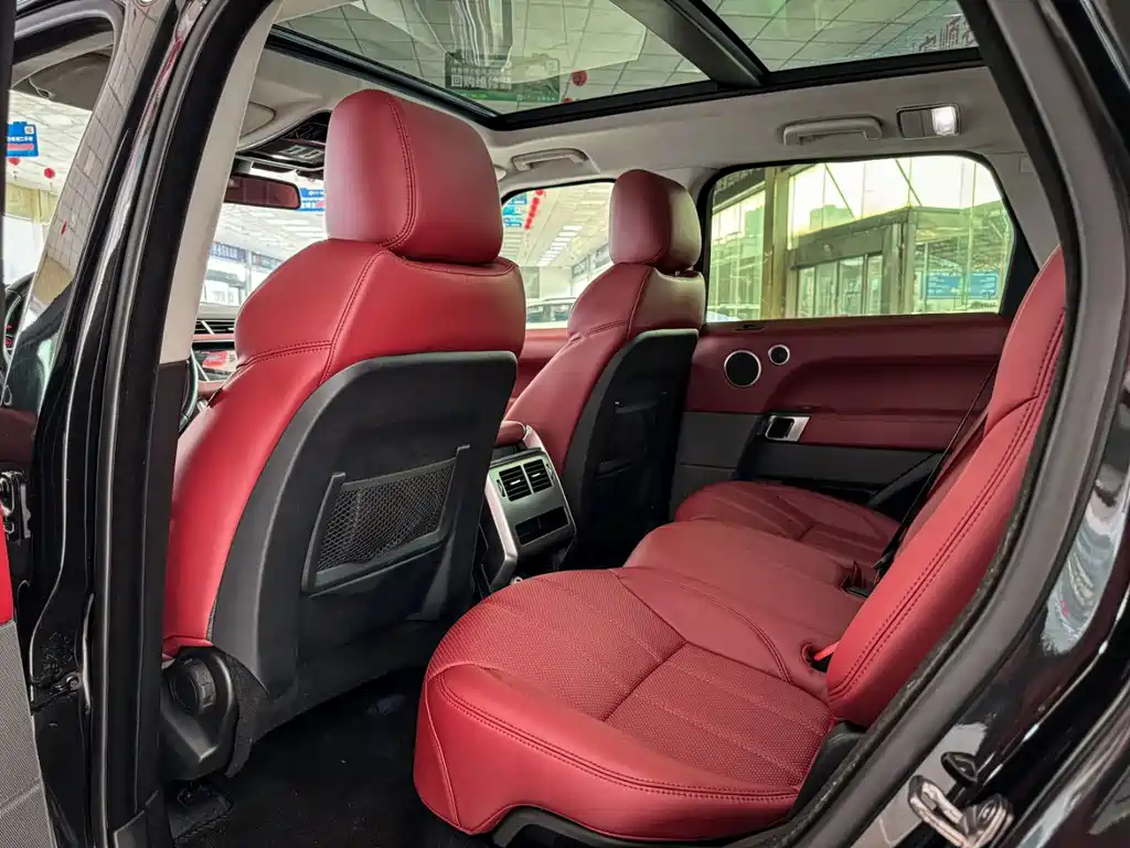 Land Rover Range Rover Sport 2016 — фото 9