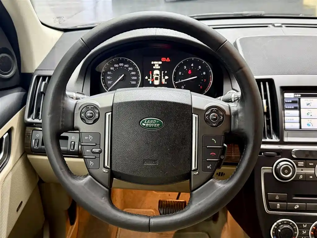 Land Rover Freelander 2 2013 — фото 9