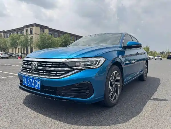 Volkswagen Sagitar 2022