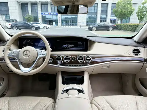 Mercedes-Benz S-Class 2020