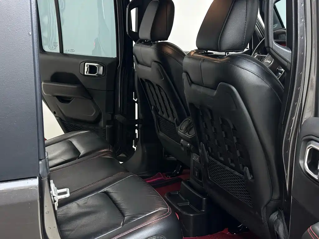 Jeep Wrangler 2021 — фото 20
