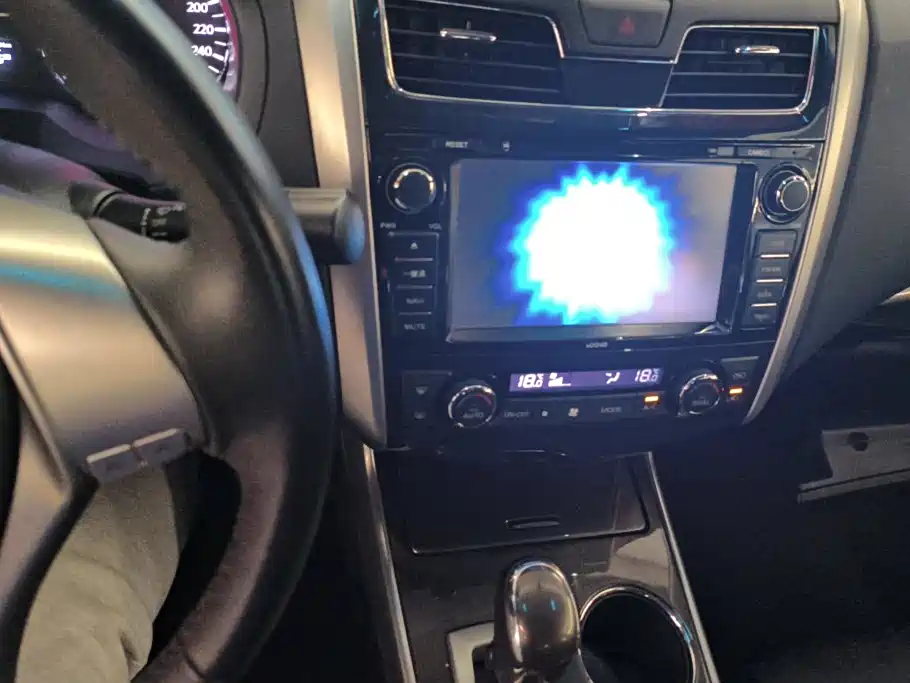 Nissan Teana 2014 — фото 13