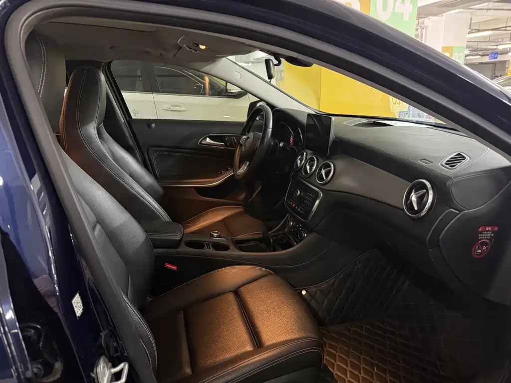 Mercedes-Benz GLA 2017 — фото 9