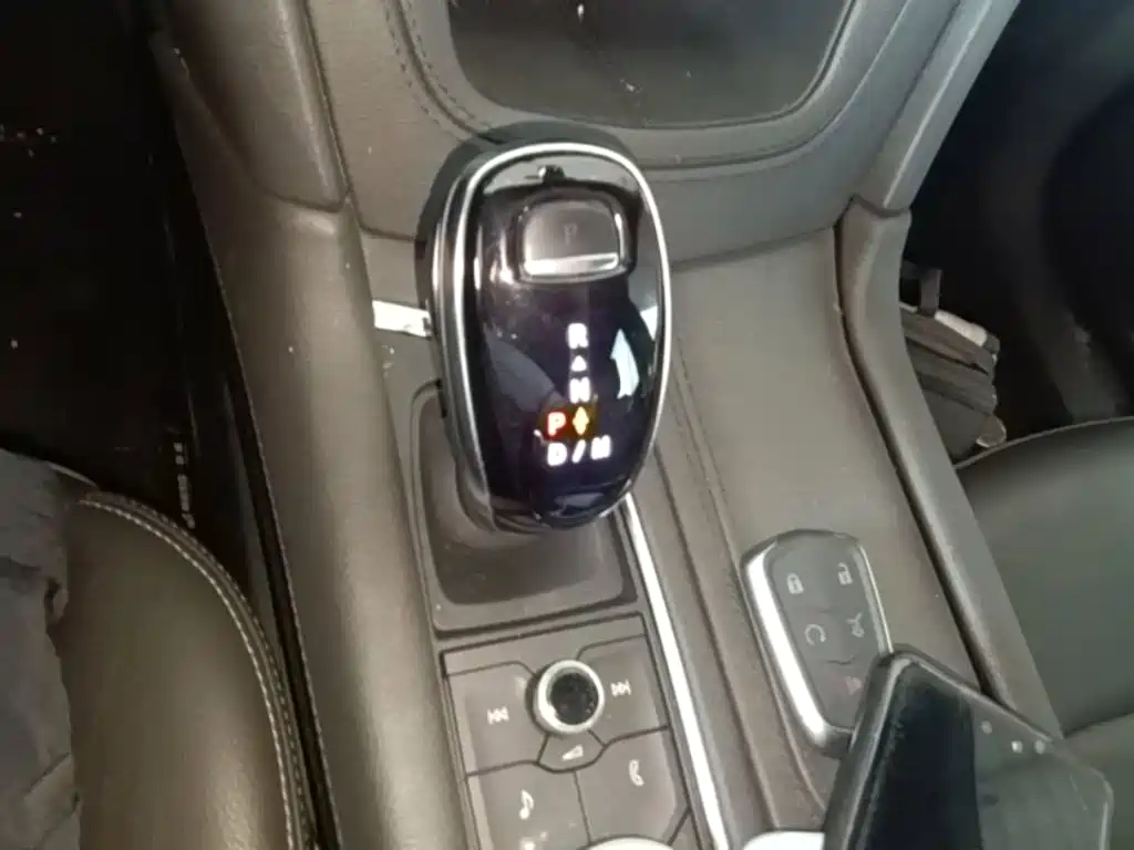 Cadillac XT6 2022 — фото 14