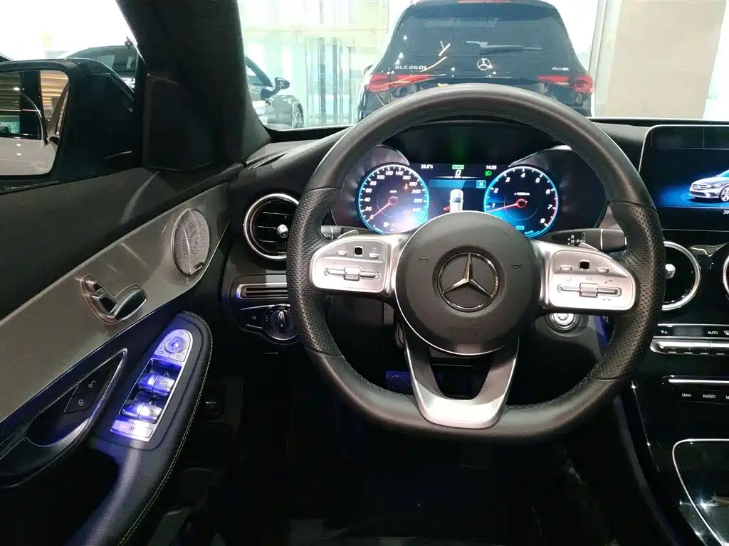 Mercedes-Benz C-Class 2021 — фото 11