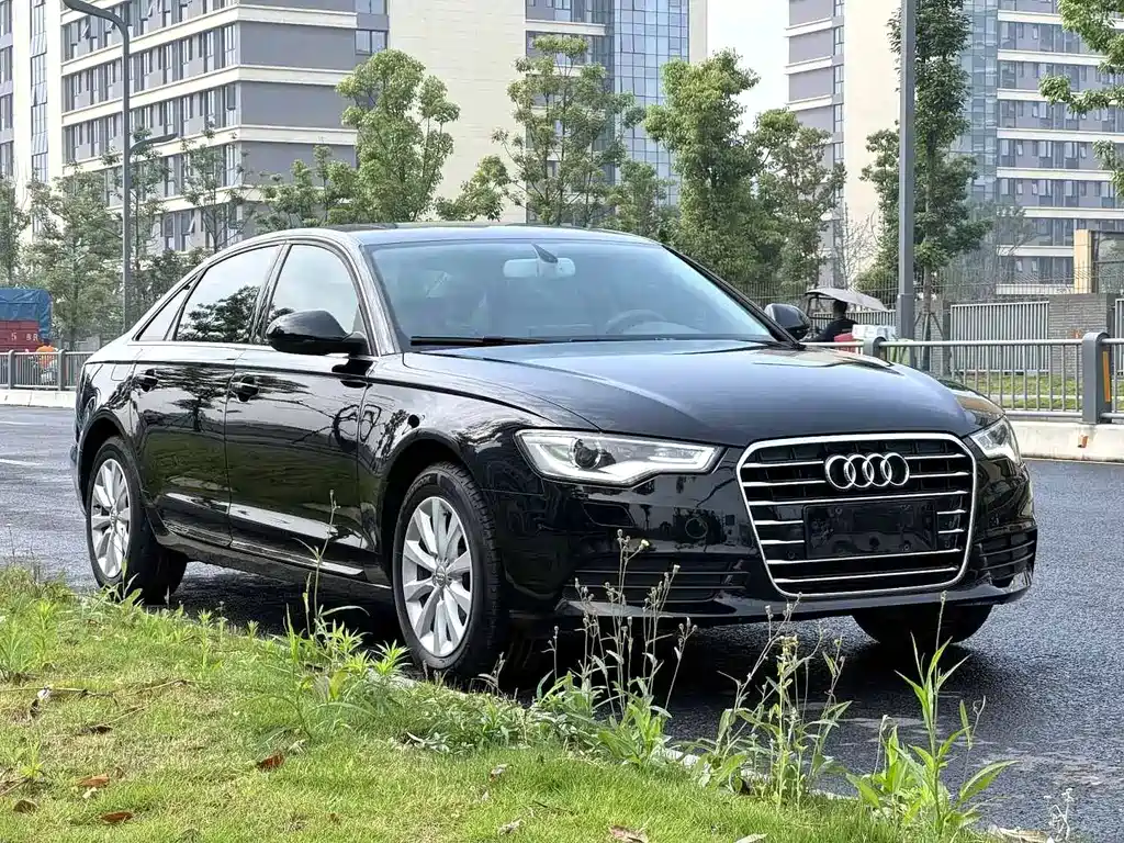Audi A6L 2012