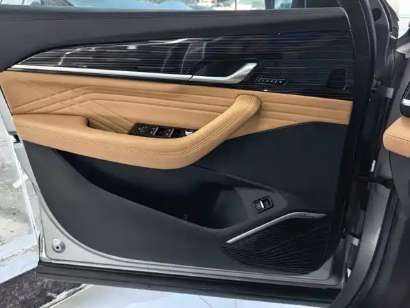 Geely Xingyue L 2024