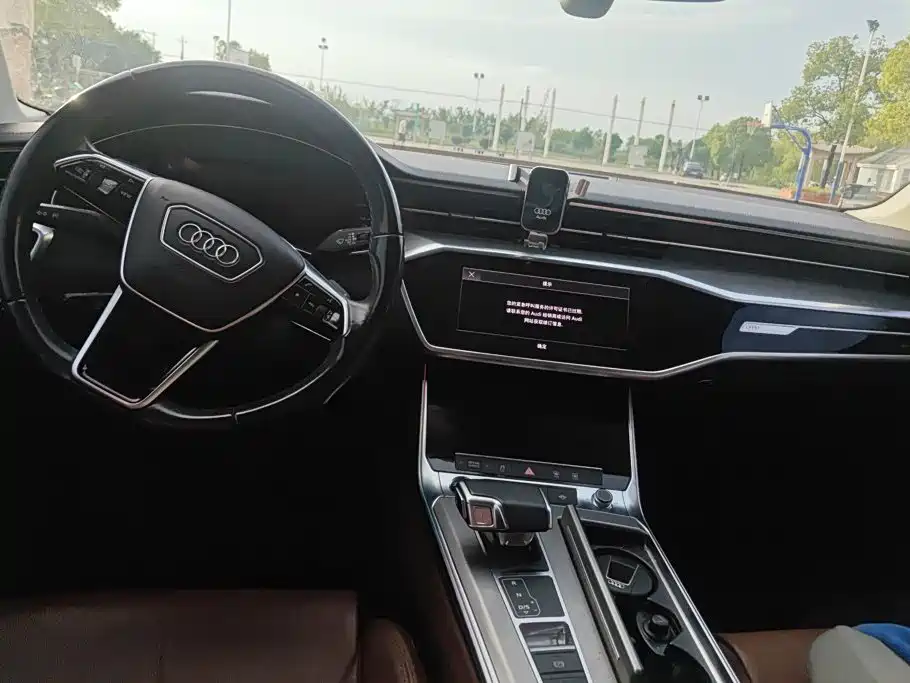 Audi A6L 2022 — фото 12