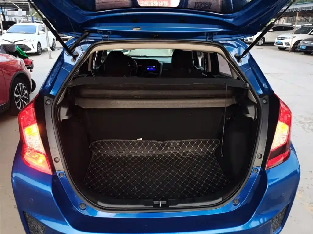 Honda Fit 2018 — фото 19