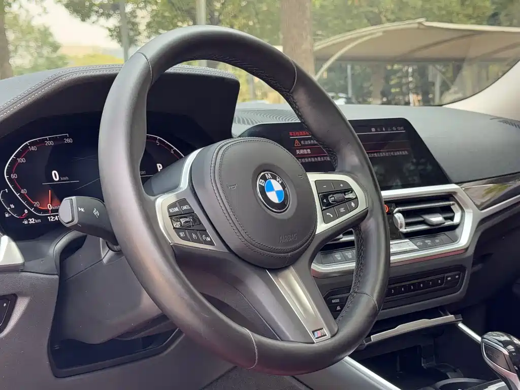 BMW 3 Series 2021 — фото 10