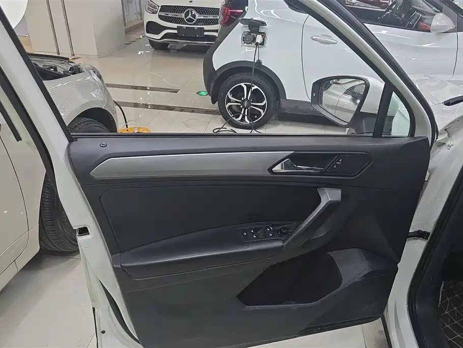 Volkswagen Tiguan L 2017