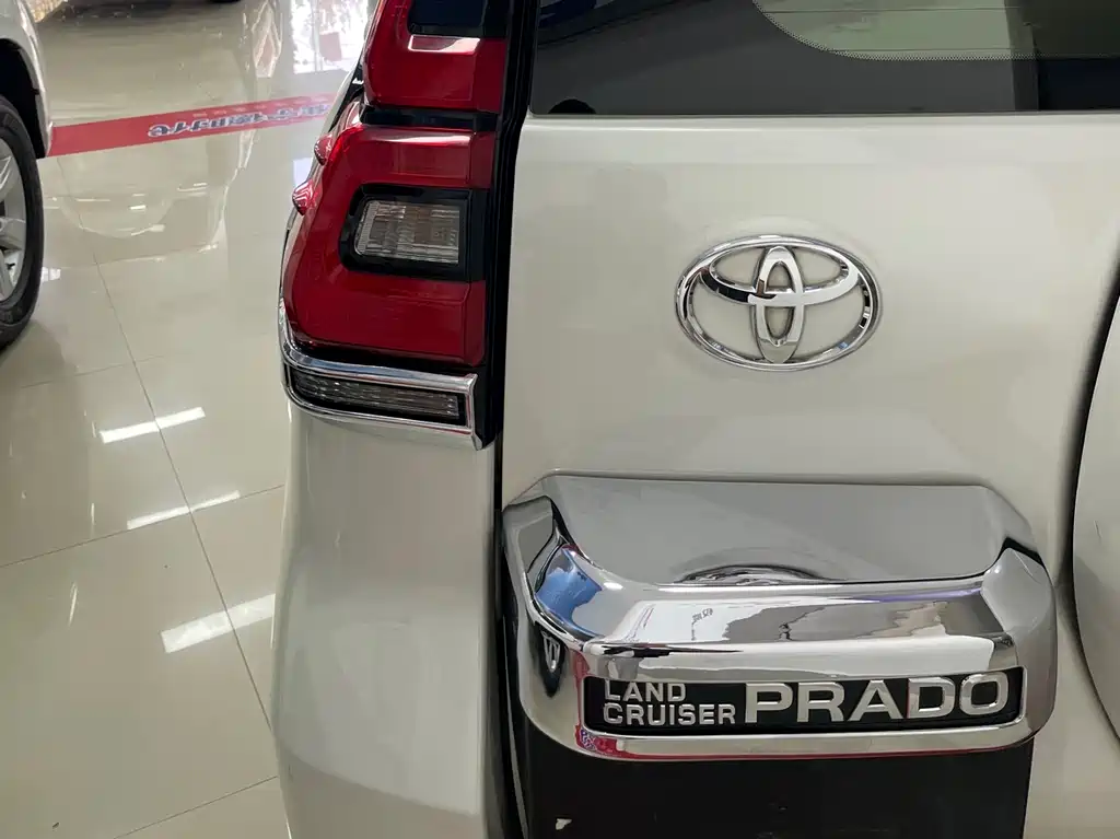 Toyota Prado 2018 — фото 13