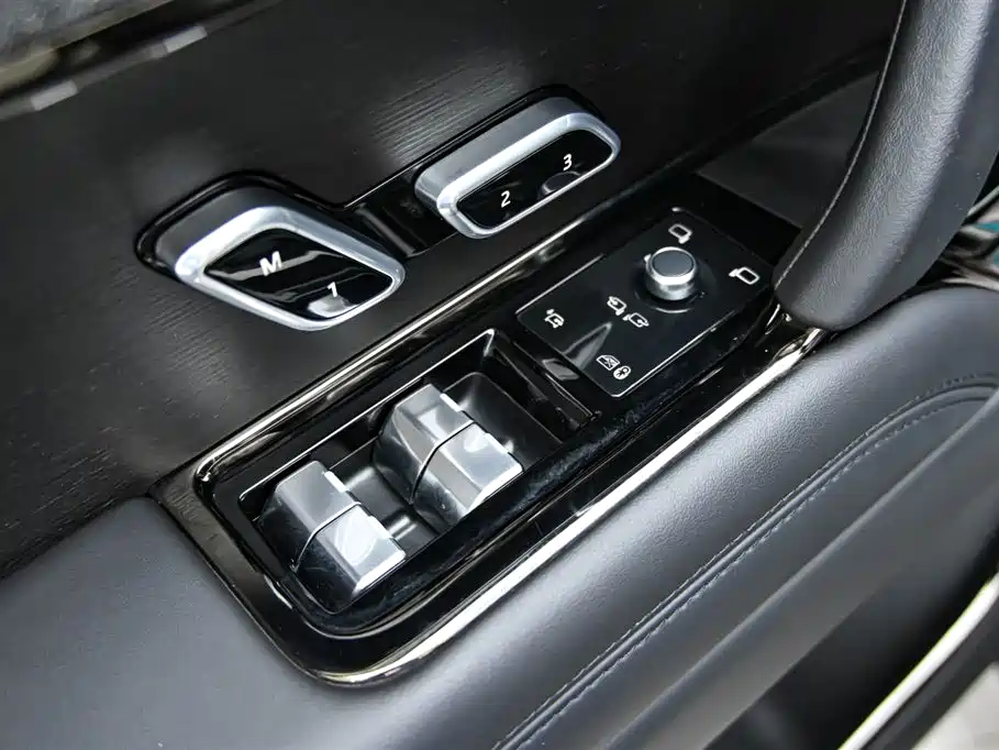 Land Rover Sport 2022 — фото 21