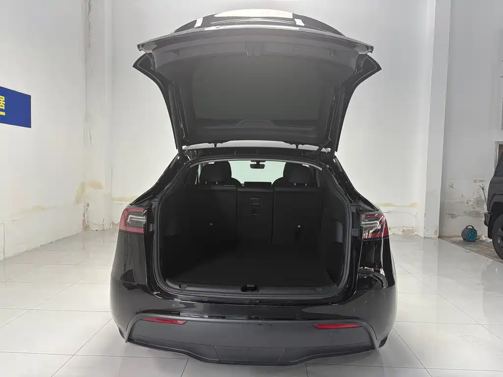 Tesla Model Y 2022 — фото 20