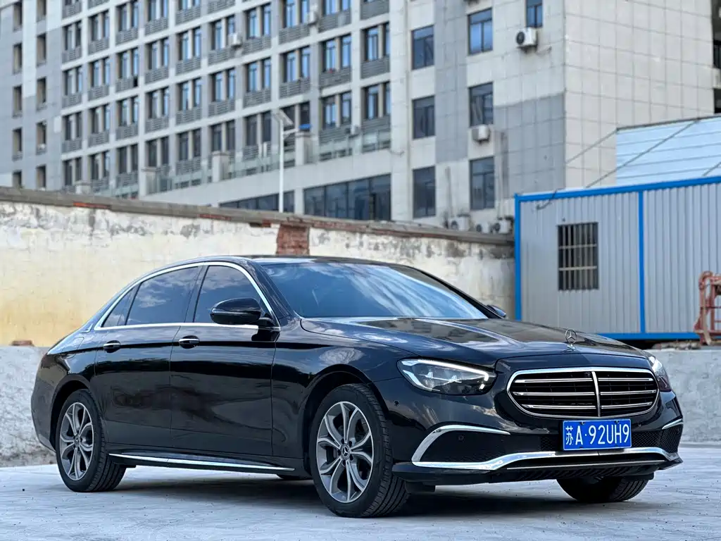 Mercedes-Benz E-Class 2021 — фото 3