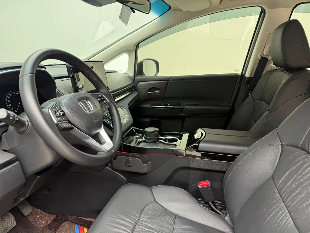 Honda Odyssey 2025 — фото 13