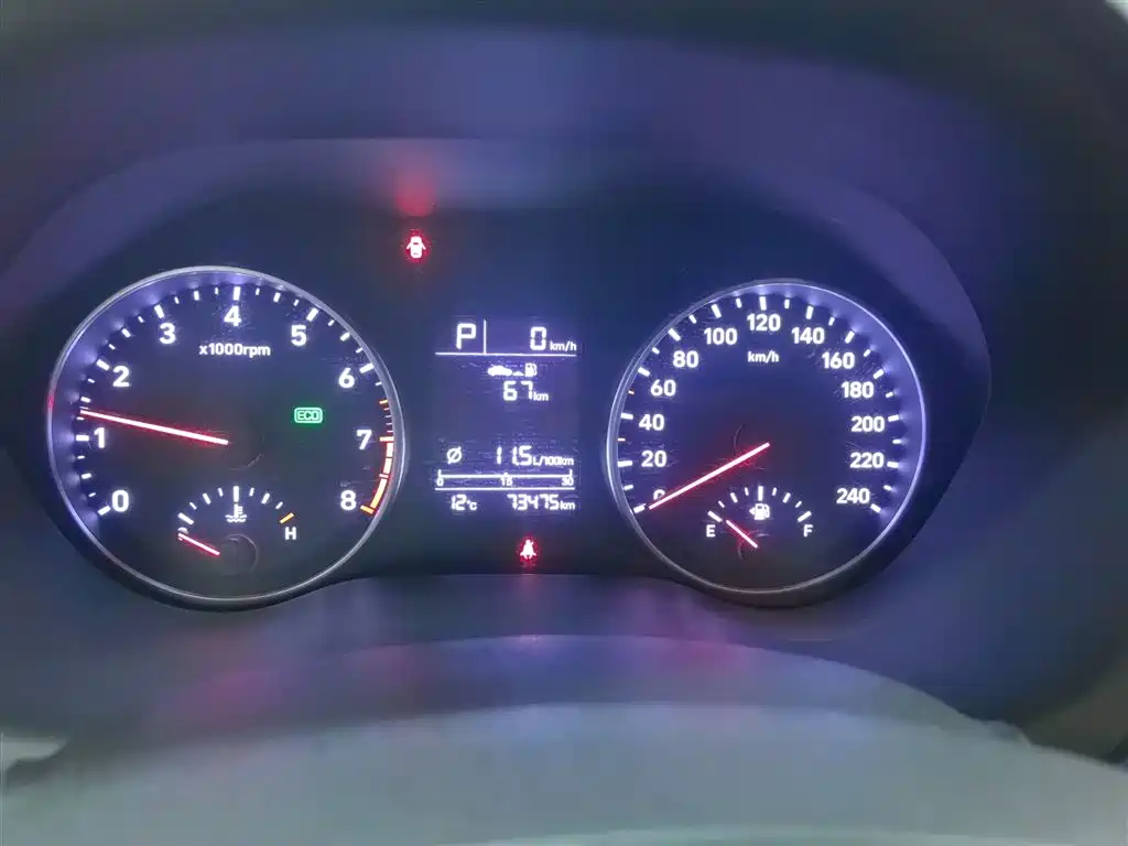 Hyundai Elantra 2020 — фото 11