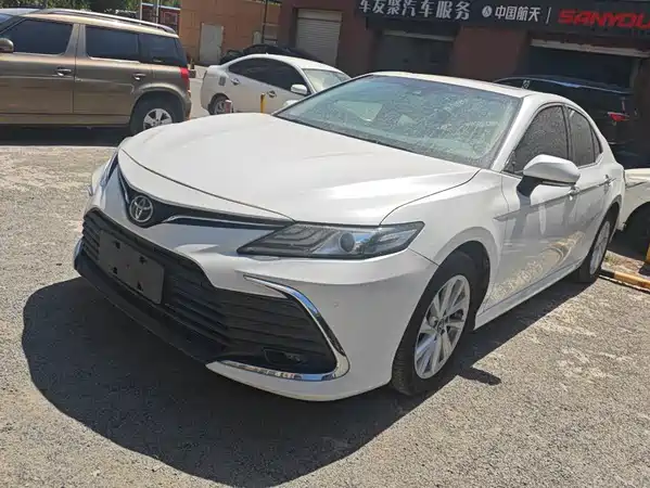 Toyota Camry 2021