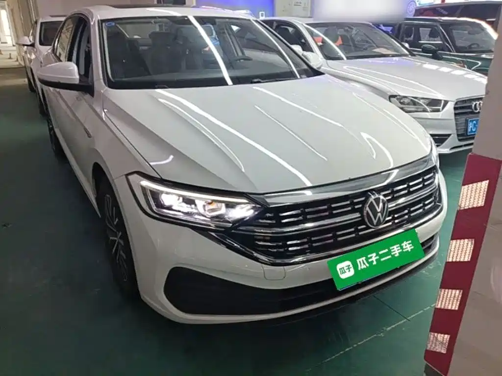 Volkswagen Sagitar 2024