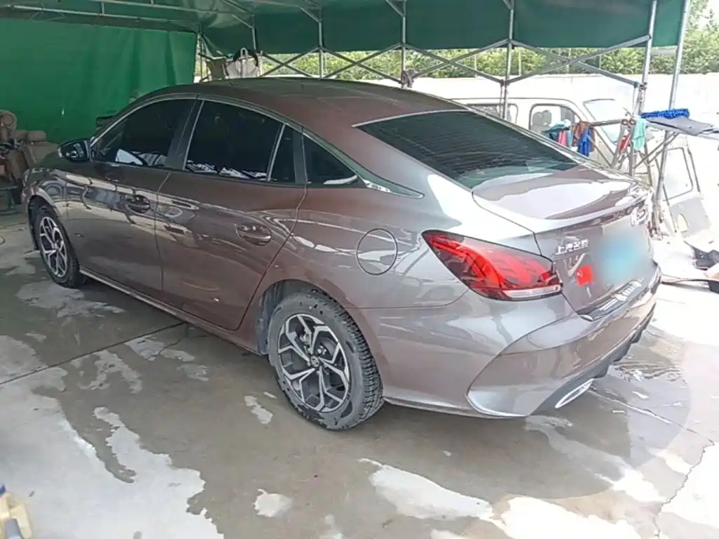MG 5 2023