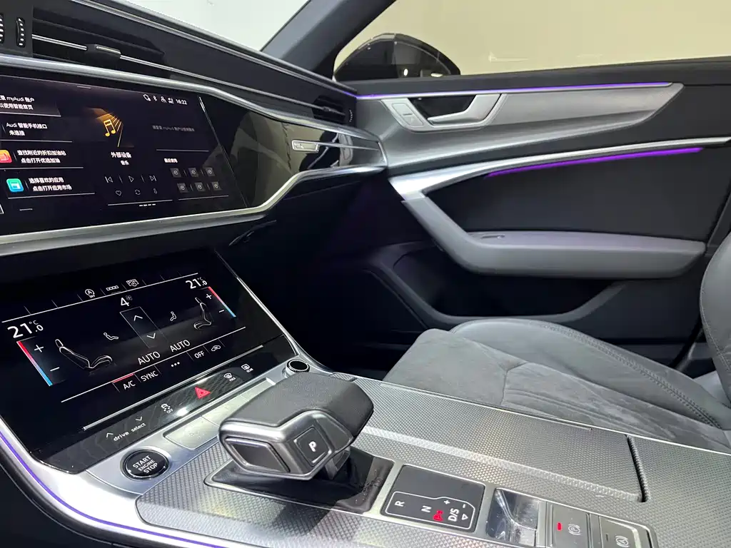 Audi A6L 2023 — фото 11