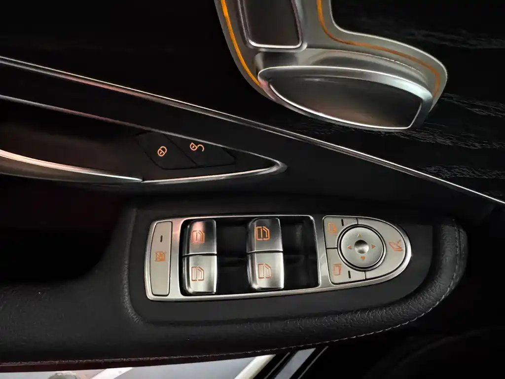 Mercedes-Benz C-Class 2021 — фото 13
