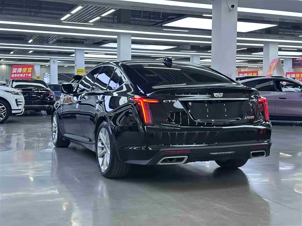 Cadillac CT5 2025 — фото 11