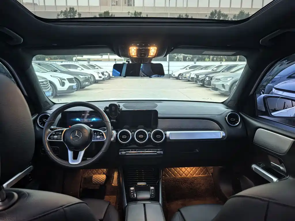 Mercedes-Benz GLB 2022