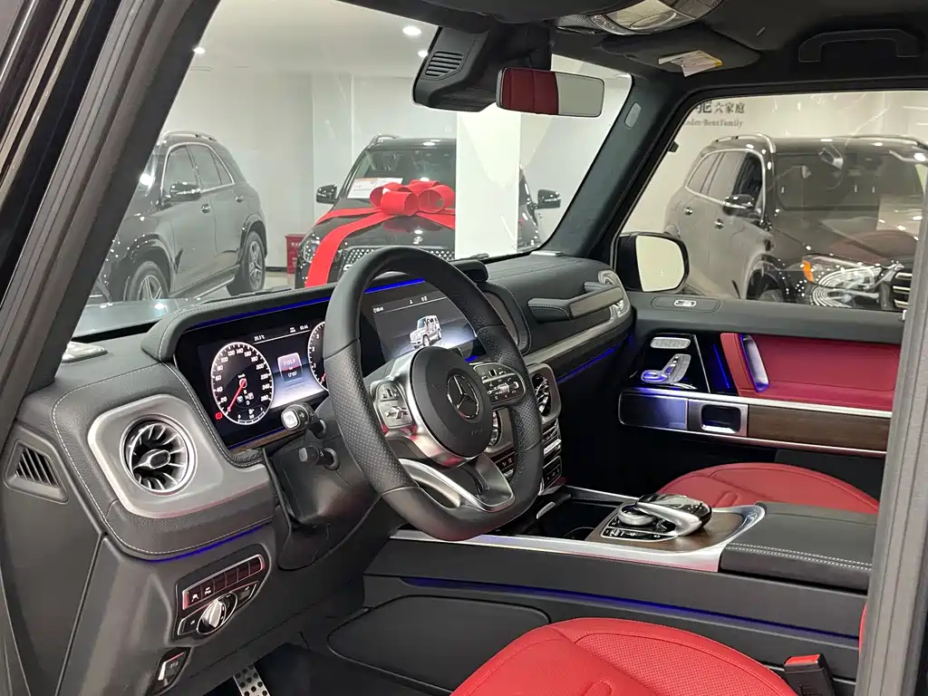 Mercedes-Benz G-Class 2023 — фото 10
