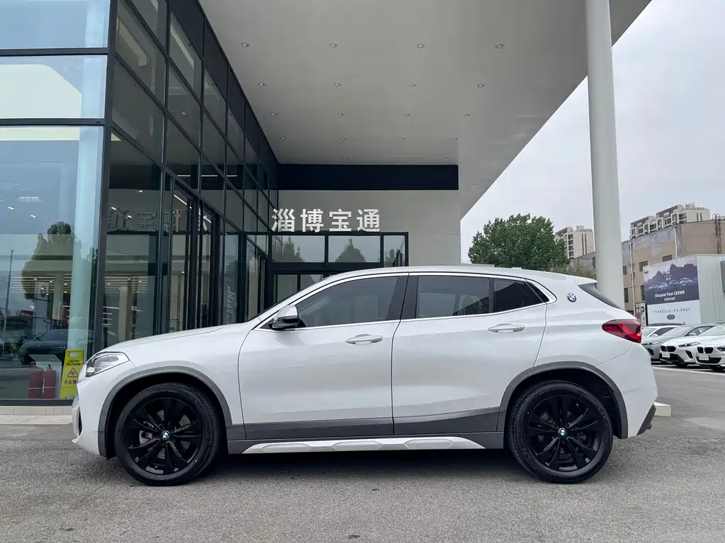 BMW X2 2023 — фото 5