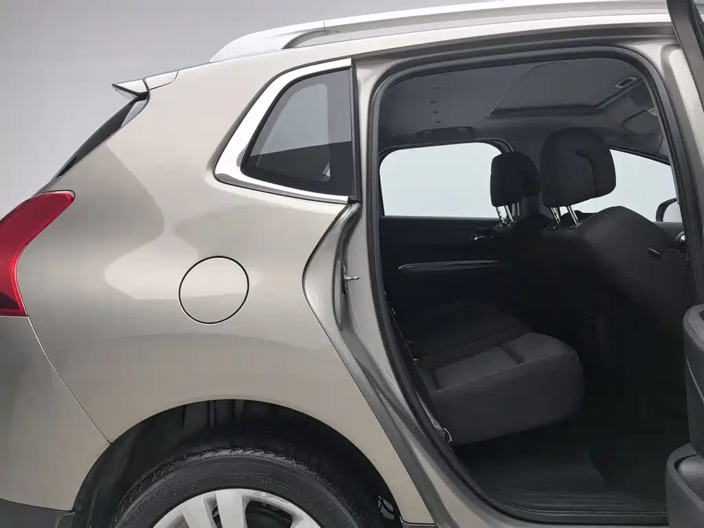 Peugeot 3008 2016 — фото 15