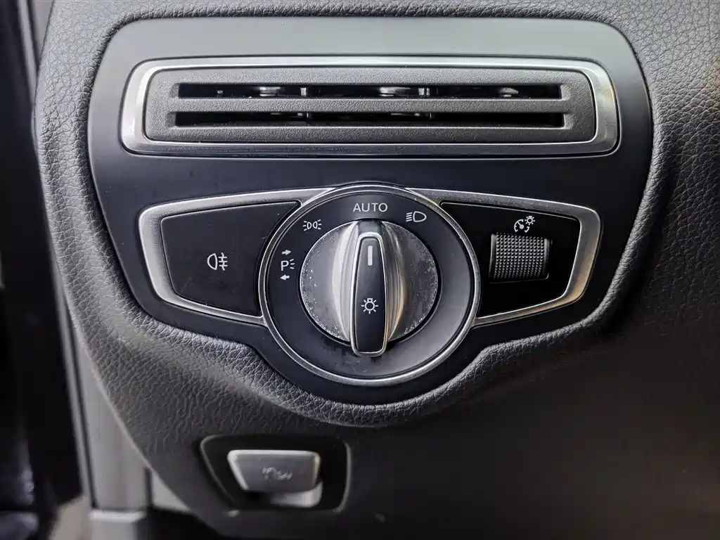 Mercedes-Benz GLC 2020 — фото 21