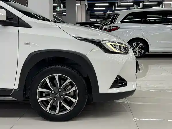 Toyota Yaris L 2023