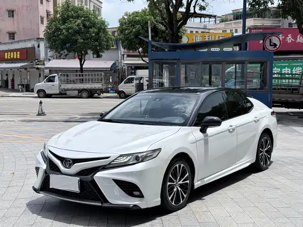 Toyota Camry 2018