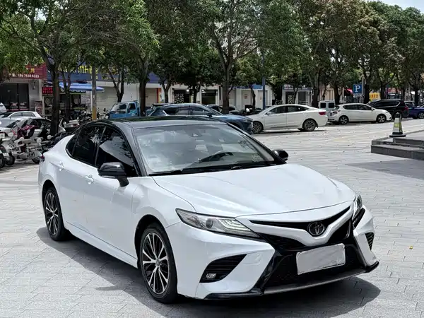 Toyota Camry 2018