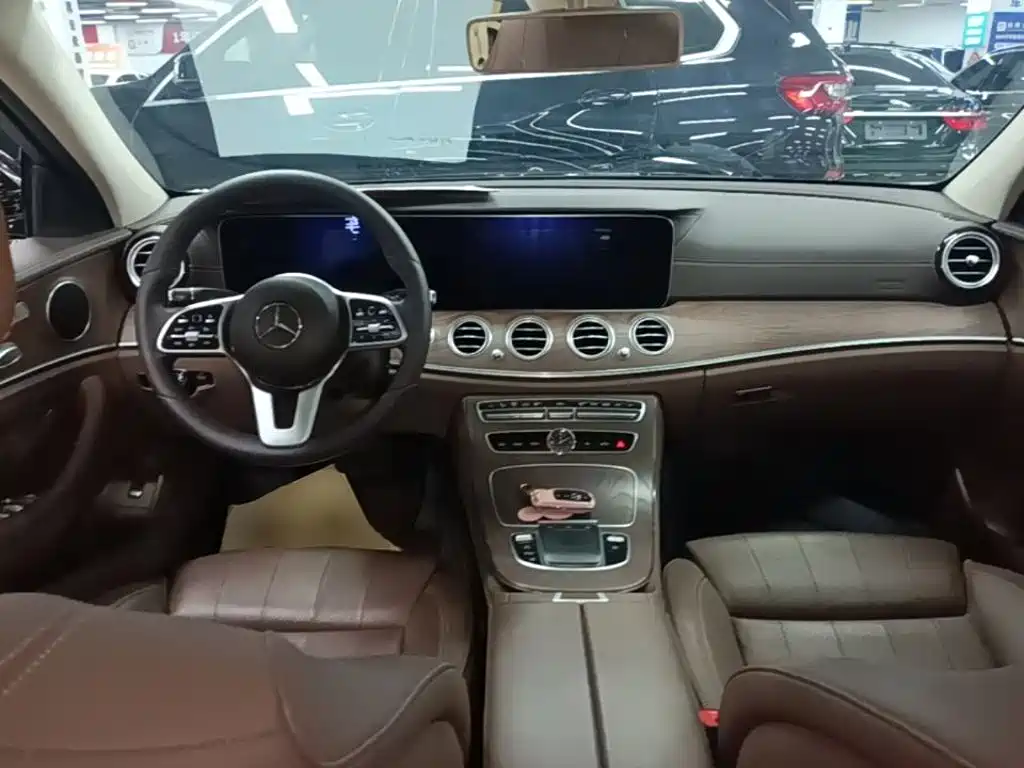 Mercedes-Benz E-Class 2020 — фото 10
