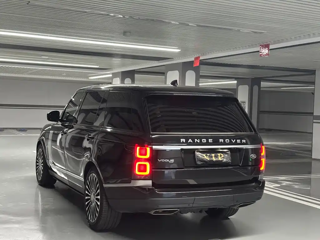Land Rover Range Rover 2020 — фото 27